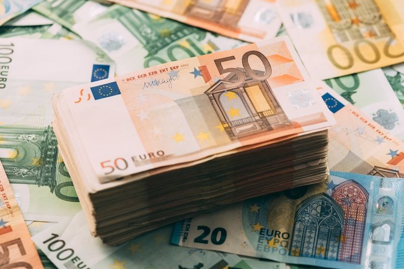 BEZIRKSREGIERUNG BLEIBT IM FINANZ-SKANDAL DES KREISES UNNA UNTÄTIG